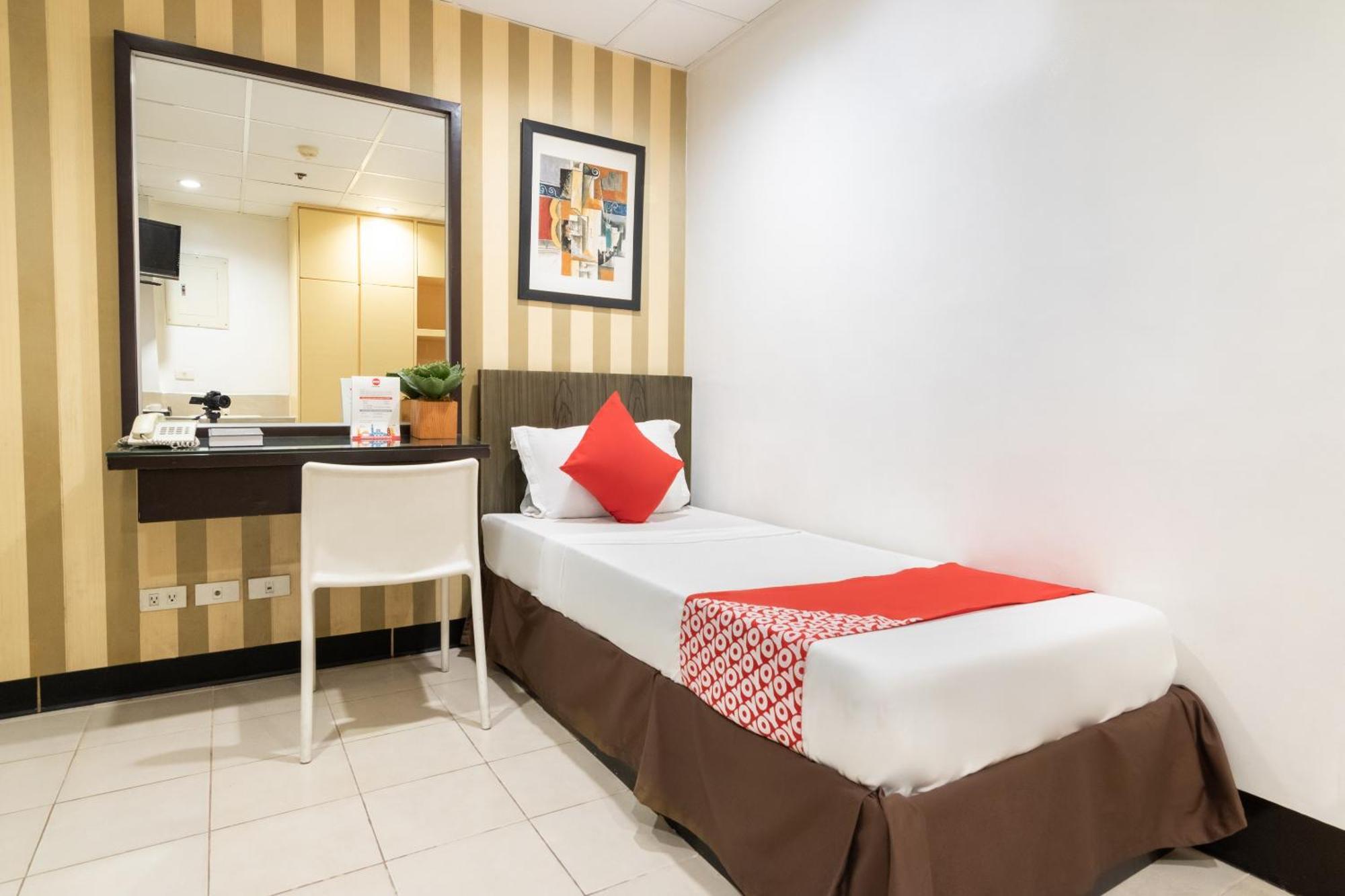 OYO 107 Orange Nest Hotel Manila Exterior foto